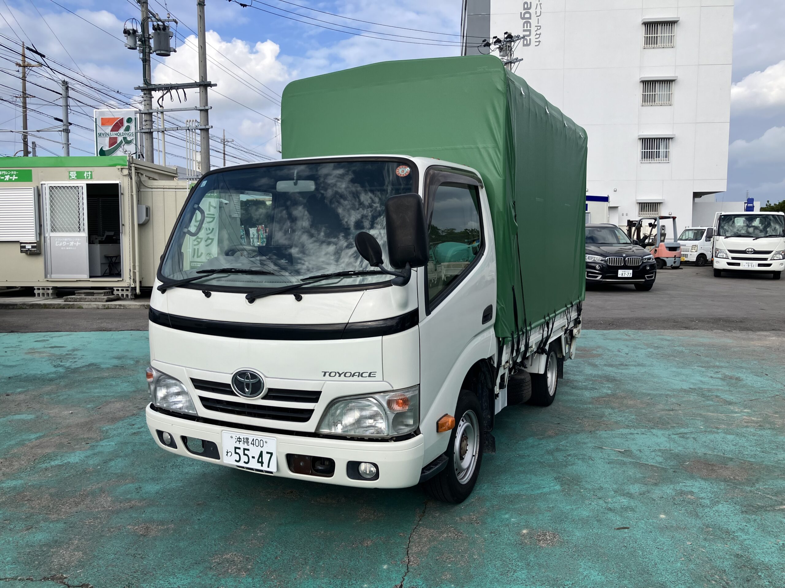 じょりーオート宜野湾店トラックレンタカー一覧